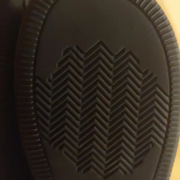 Muk Luks Slipper Booties - Picture 9 of 13